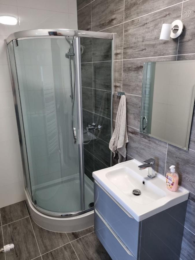 Dom Na Ubocy Apartment Gron Bagian luar foto